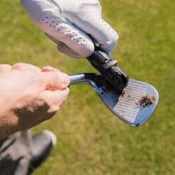 Frogger Brush Pro With Catch Latch 7 Frogger Brush Pro With Catch Latch -Golfcore Store FROGGER GOLF BRUSHPRO MAIN