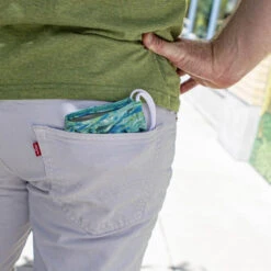 Sunday Afternoons UVShield Cool SPF 50+ Face Mask -Golfcore Store FaceMask 2